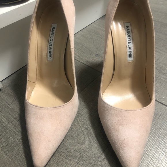 Manila blahnik Peach tan heels 💕💕 - Picture 5 of 12